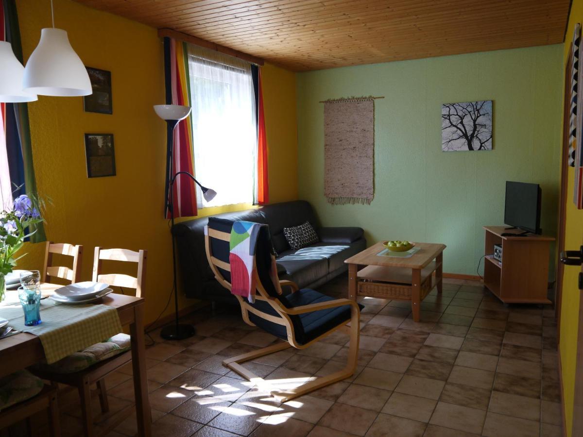 Ferienwohnungen Am Campingplatz Trendelburg Esterno foto
