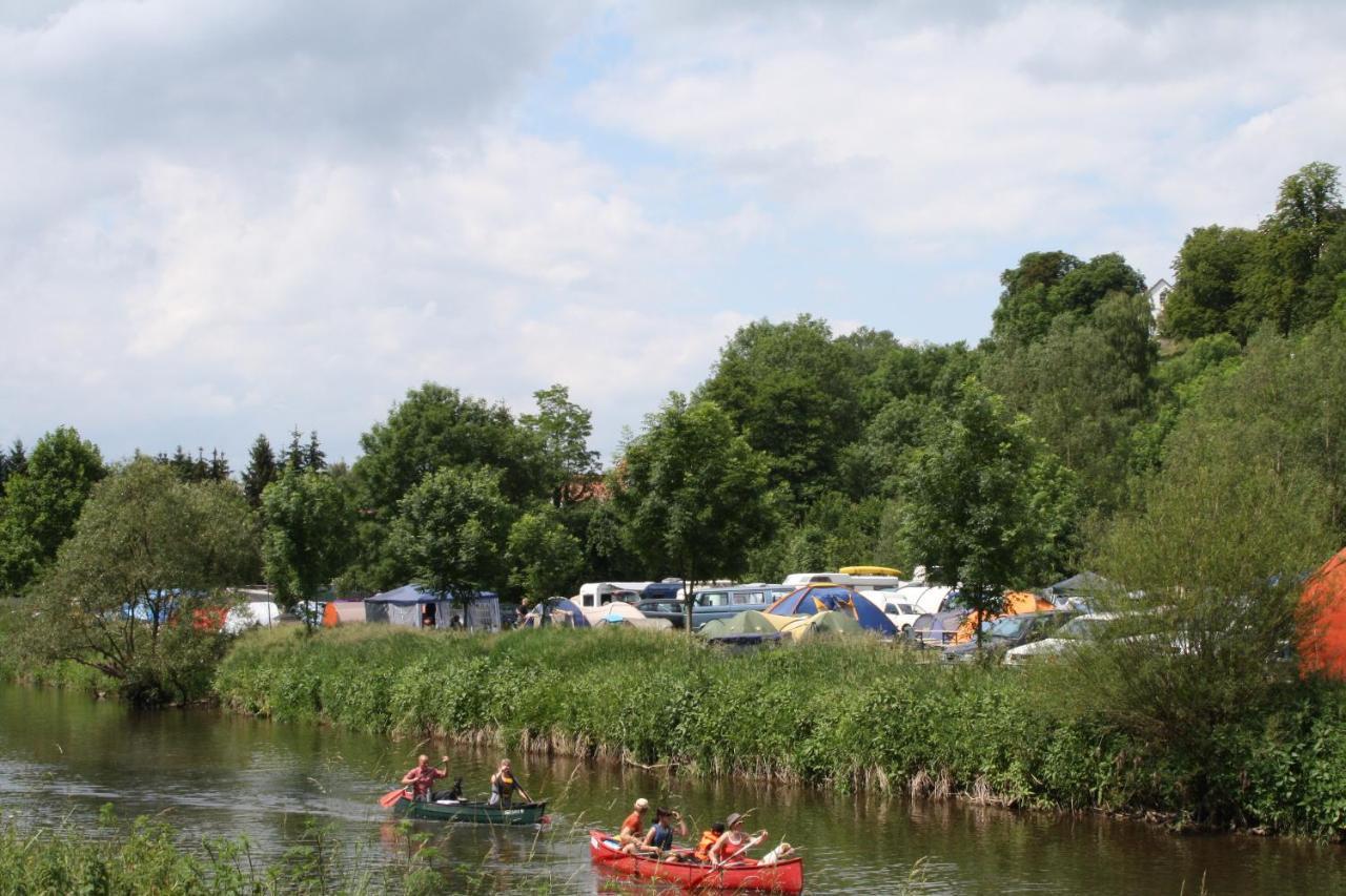 Ferienwohnungen Am Campingplatz Trendelburg Esterno foto
